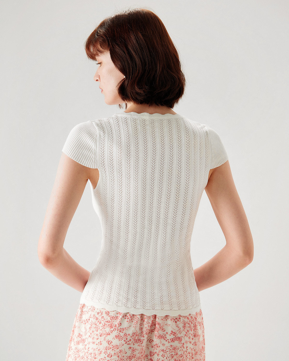 White U Neck Slim Knit Tee